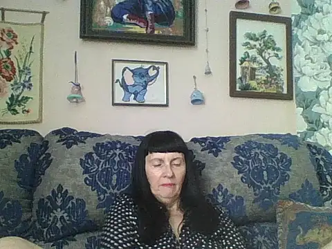 MelanyBanks online show from 09/09/25, 05:17