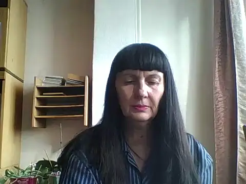 MelanyBanks online show from 10/31/25, 10:23