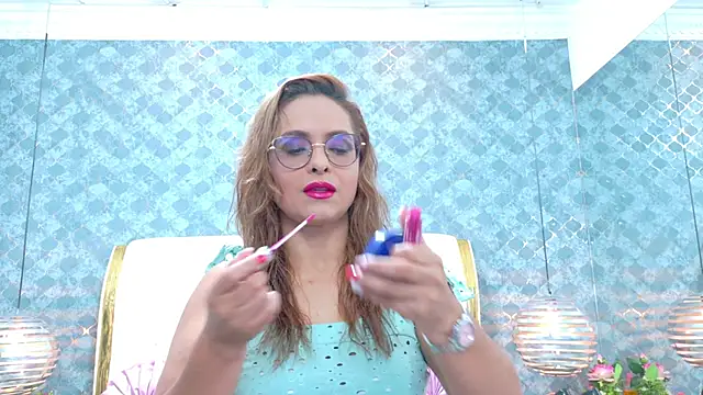 Snapshot of MarilynVega1 chatting on 10/13/25, 02:40 MarilynVega1 online show from 10/13/25, 02:40