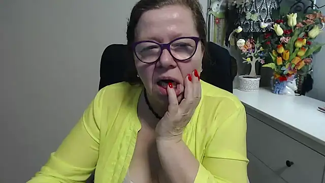 Adelewildx online show from 03/05/26, 04:42