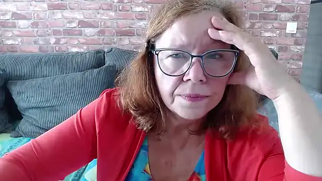 Adelewildx online show from 09/27/25, 10:21