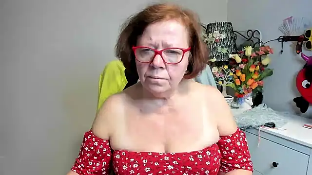 Adelewildx online show from 05/18/26, 04:01
