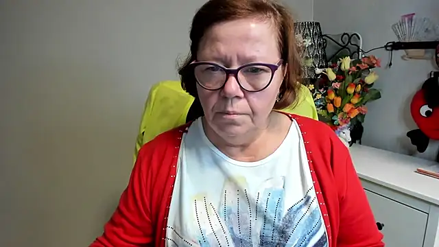 Adelewildx online show from 06/11/26, 03:47