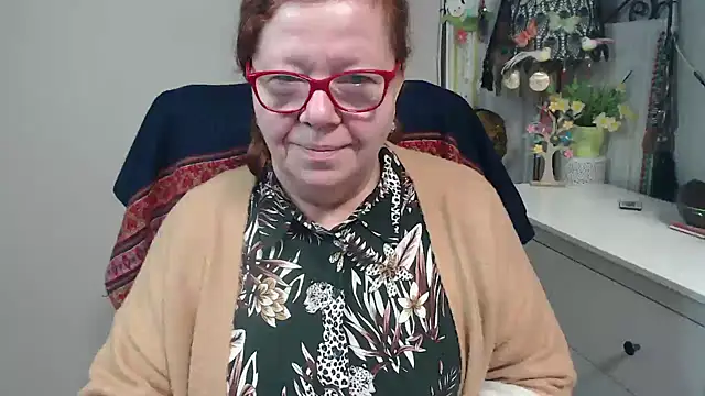 Adelewildx online show from 11/17/25, 03:54