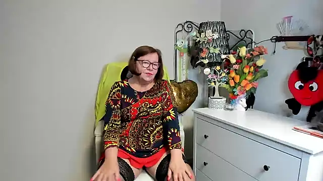 Adelewildx online show from 06/15/26, 02:45