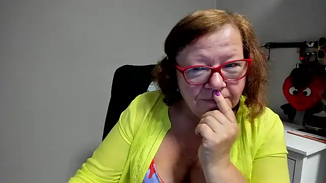 Adelewildx online show from 08/03/26, 02:30