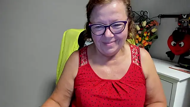 Adelewildx online show from 08/05/26, 02:38