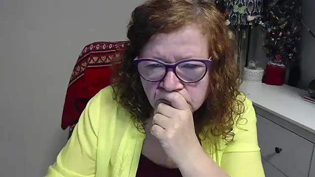 Adelewildx online show from 12/18/25, 04:06