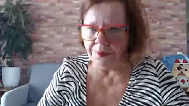 Adelewildx online show from 06/13/26, 10:57