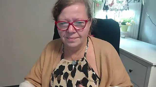 Adelewildx online show from 09/17/25, 03:19