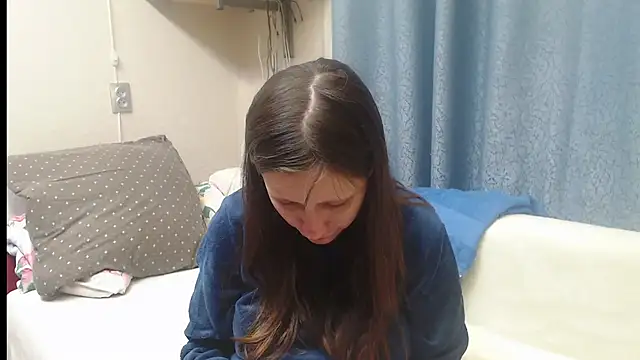 alisacucumber online show from 01/12/25, 07:21