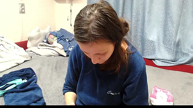 alisacucumber online show from 09/20/25, 06:46