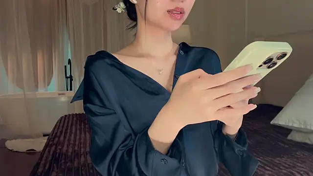 IsMiMi online show from 03/10/26, 02:04