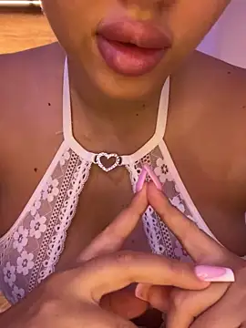 Liiaa online show from 12/16/25, 07:29