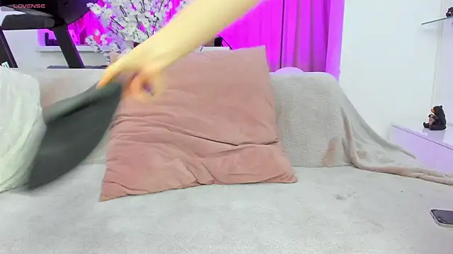 baby alice online show from 11/21/25, 10:53