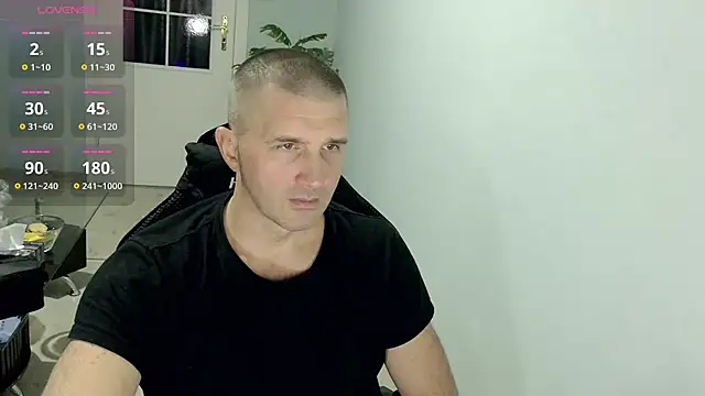 Snapshot of Maribor chatting on 11/18/25, 10:13 Maribor online show from 11/18/25, 10:13