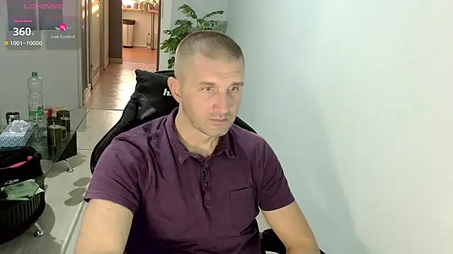 Snapshot of Maribor chatting on 10/03/25, 05:09 Maribor online show from 10/03/25, 05:09