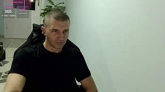 Snapshot of Maribor chatting on 10/06/25, 01:29 Maribor online show from 10/06/25, 01:29