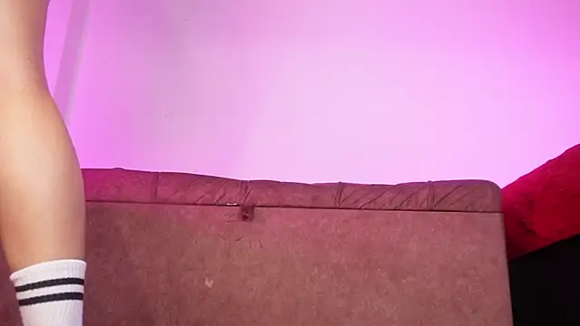 emyli sw  online show from 09/18/25, 03:09