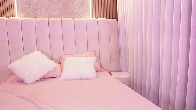 emyli sw  online show from 03/31/26, 03:19