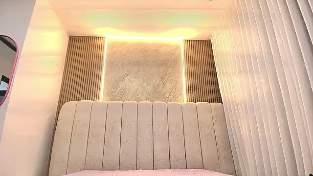 emyli sw  online show from 03/06/26, 03:12