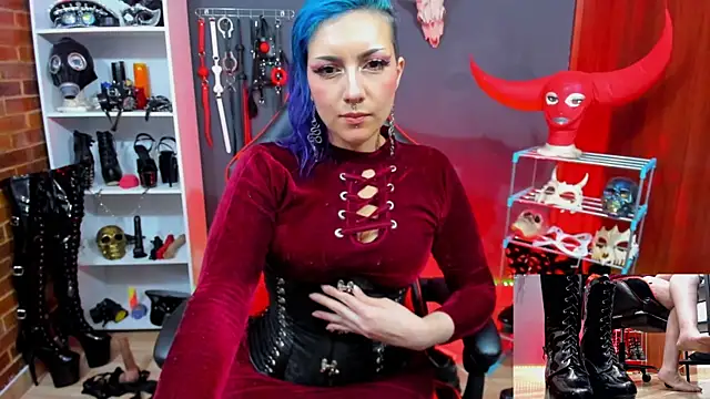 Mistress Yelena online show from 05/22/26, 09:24