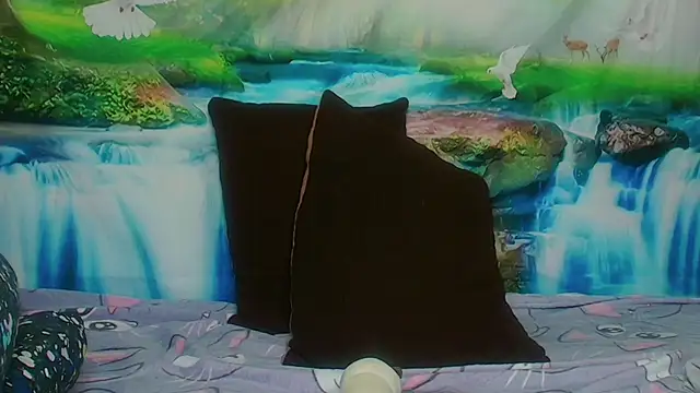 SuchArt  online show from 02/15/25, 05:28