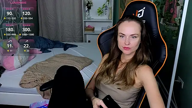 SuchArt  online show from 09/22/25, 03:29