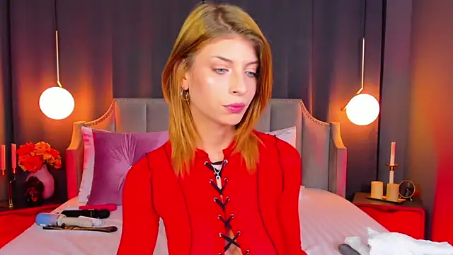 AdoraLynn online show from 11/03/25, 07:50