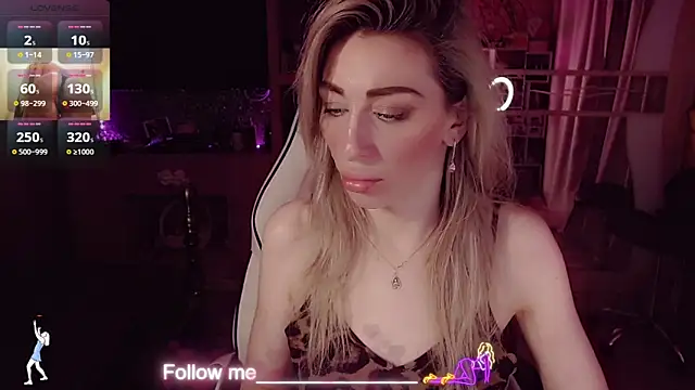 AnnieGOld  online show from 04/26/26, 05:32