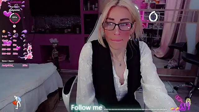AnnieGOld  online show from 07/25/26, 11:11