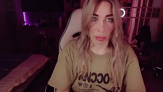 AnnieGOld  online show from 03/12/26, 07:51