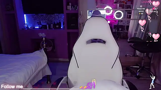 AnnieGOld  online show from 01/14/26, 12:25