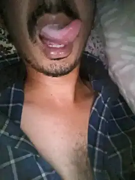 dreamtoungelick69 online show from 05/03/26, 06:55