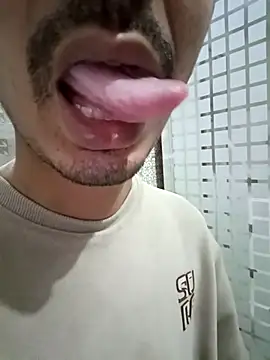 dreamtoungelick69 online show from 03/02/26, 02:34