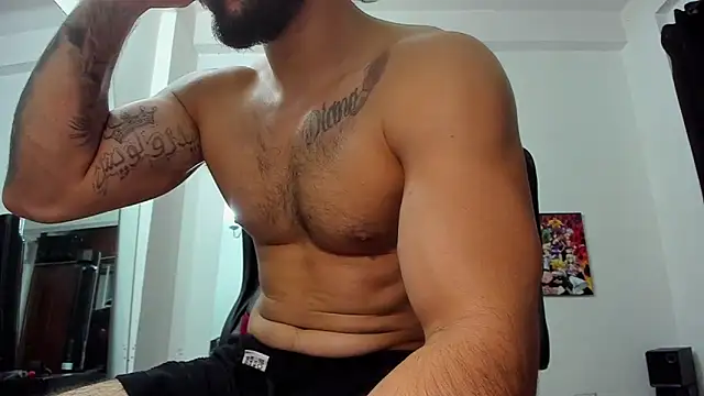 Snapshot of Baky_sexy chatting on 03/01/25, 02:34 Baky sexy online show from 03/01/25, 02:34