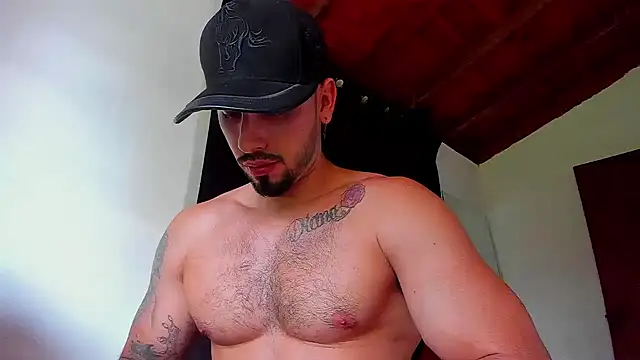 Snapshot of Baky_sexy chatting on 07/05/26, 08:59 Baky sexy online show from 07/05/26, 08:59