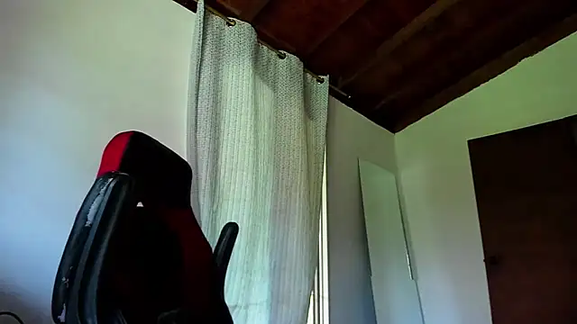 Snapshot of Baky_sexy chatting on 10/14/25, 05:46 Baky sexy online show from 10/14/25, 05:46
