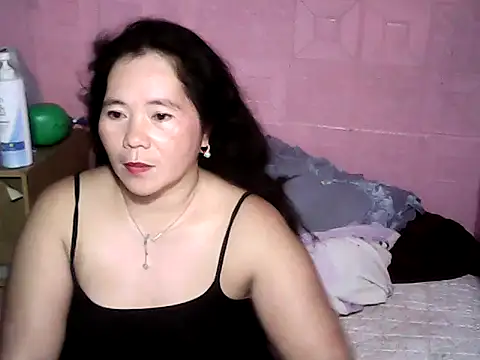 hotpusie 4u online show from 09/18/25, 03:15