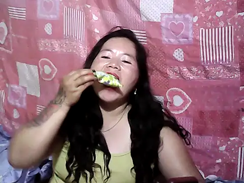 hotpusie 4u online show from 05/25/26, 02:27