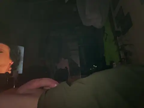 Chris-LE91 online show from 04/10/26, 01:01