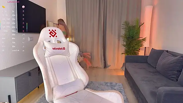 mikkixmeow online show from 12/05/25, 12:04