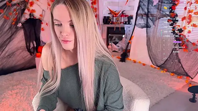 mikkixmeow online show from 10/30/25, 09:18