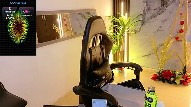 pamelajackson online show from 12/03/25, 09:36