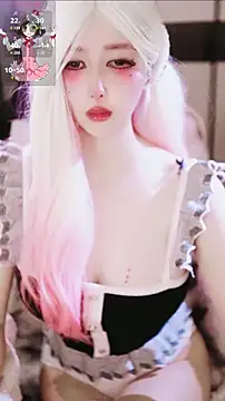 Snapshot of candy_cola chatting on 02/21/26, 11:23 candy cola online show from 02/21/26, 11:23