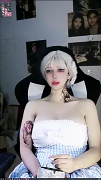 Snapshot of candy_cola chatting on 01/17/26, 02:09 candy cola online show from 01/17/26, 02:09