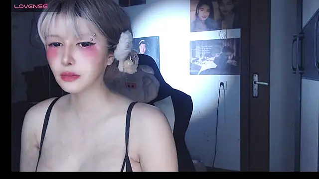 candy cola online show from 11/01/25, 04:12