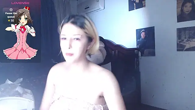 Snapshot of candy_cola chatting on 09/25/25, 10:21 candy cola online show from 09/25/25, 10:21