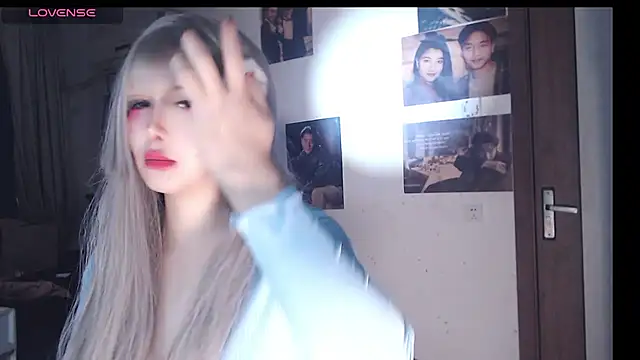 candy cola online show from 10/23/25, 01:59