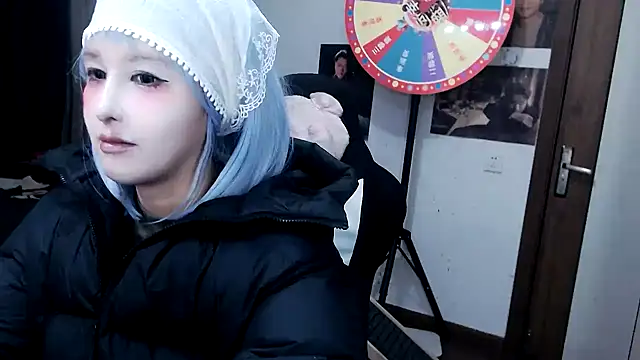 Snapshot of candy_cola chatting on 02/24/25, 01:57 candy cola online show from 02/24/25, 01:57